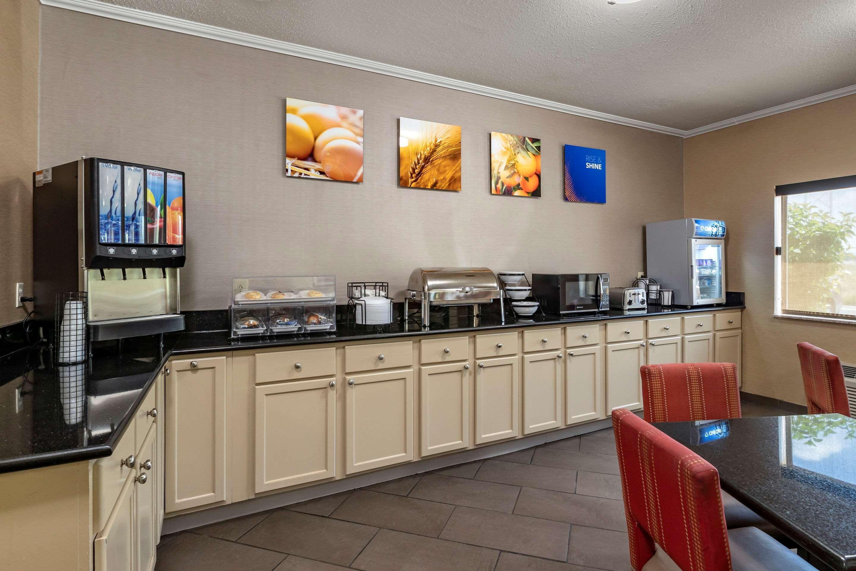 Comfort Inn Moline - Quad Cities Εξωτερικό φωτογραφία